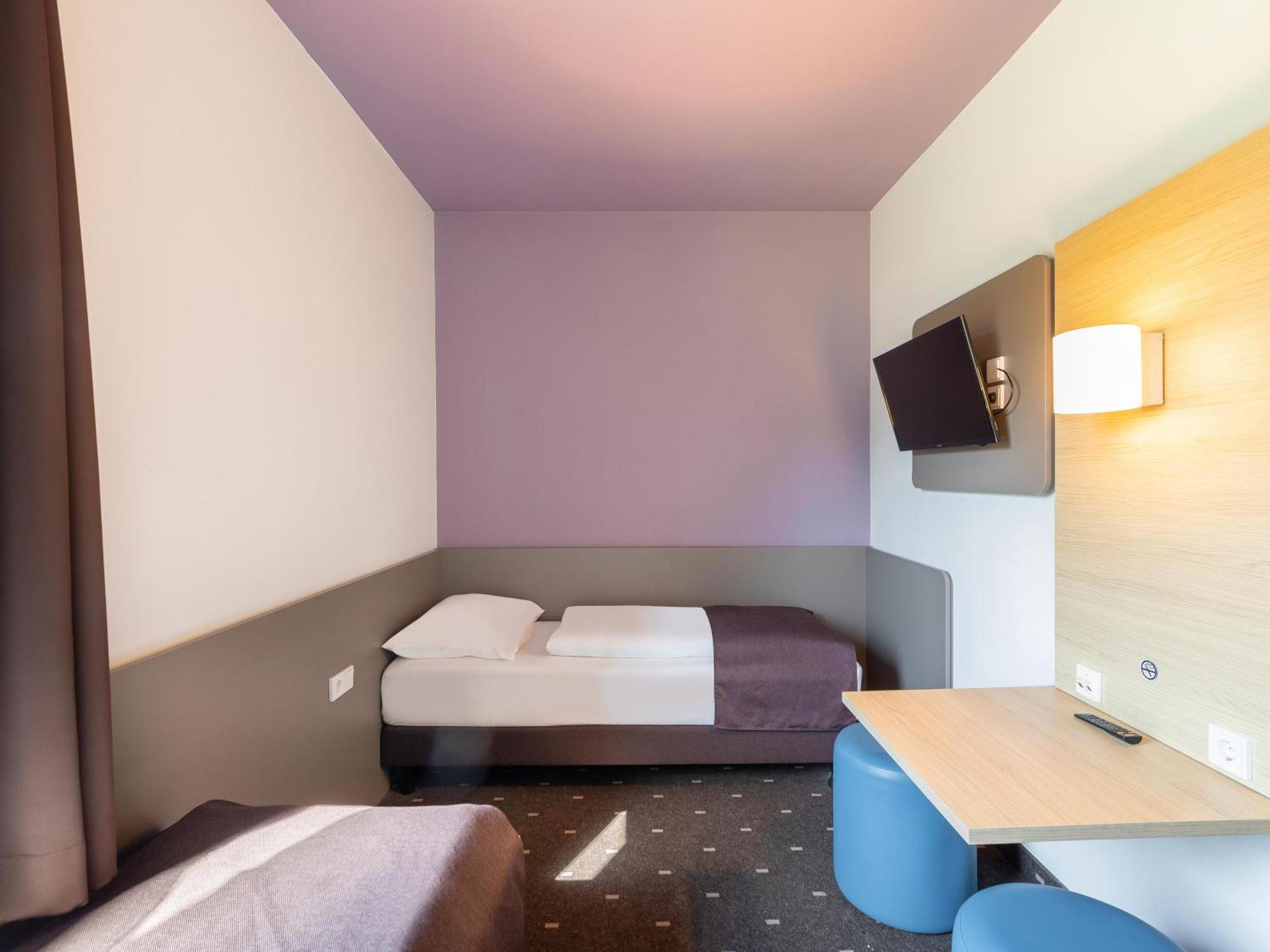 B&B Hotel Duesseldorf-Airport Exteriör bild