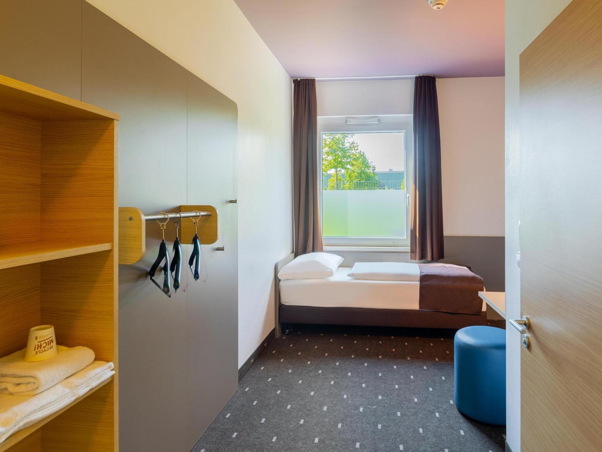 B&B Hotel Duesseldorf-Airport Exteriör bild